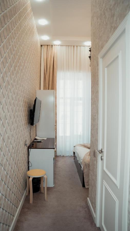 Dionis Hotel Baku Bagian luar foto