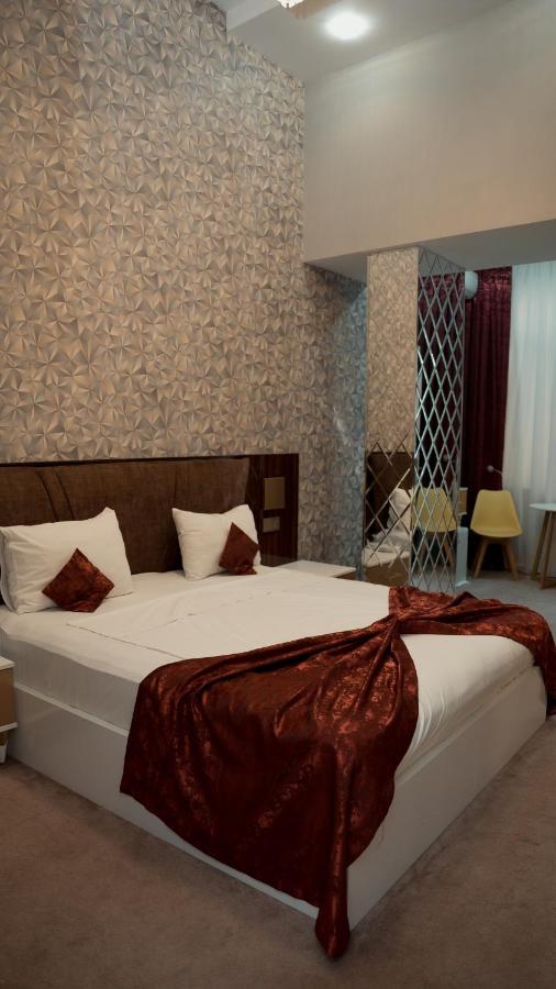 Dionis Hotel Baku Bagian luar foto