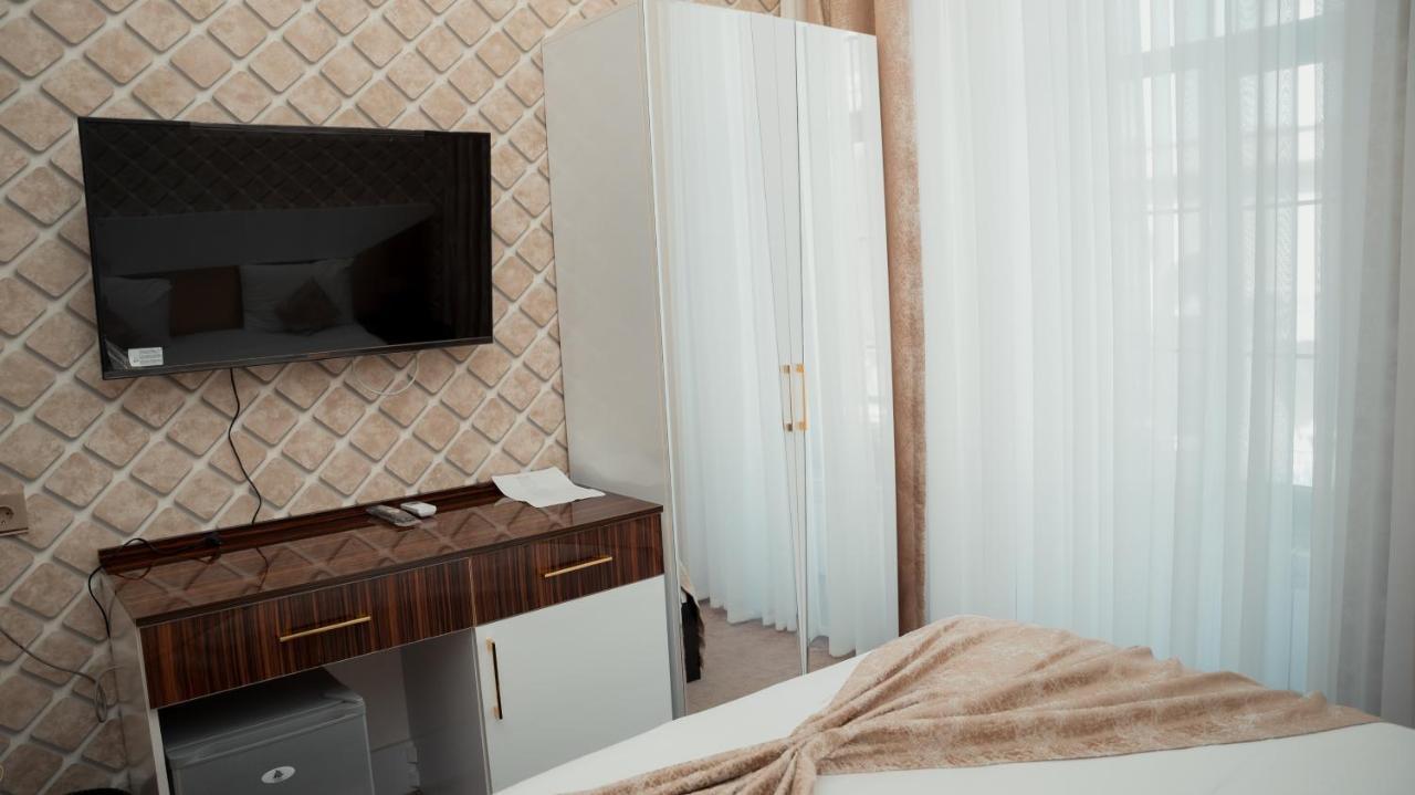 Dionis Hotel Baku Bagian luar foto