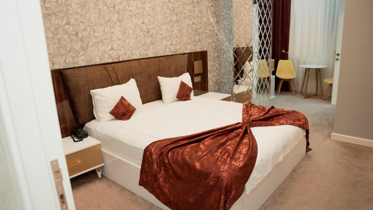 Dionis Hotel Baku Bagian luar foto