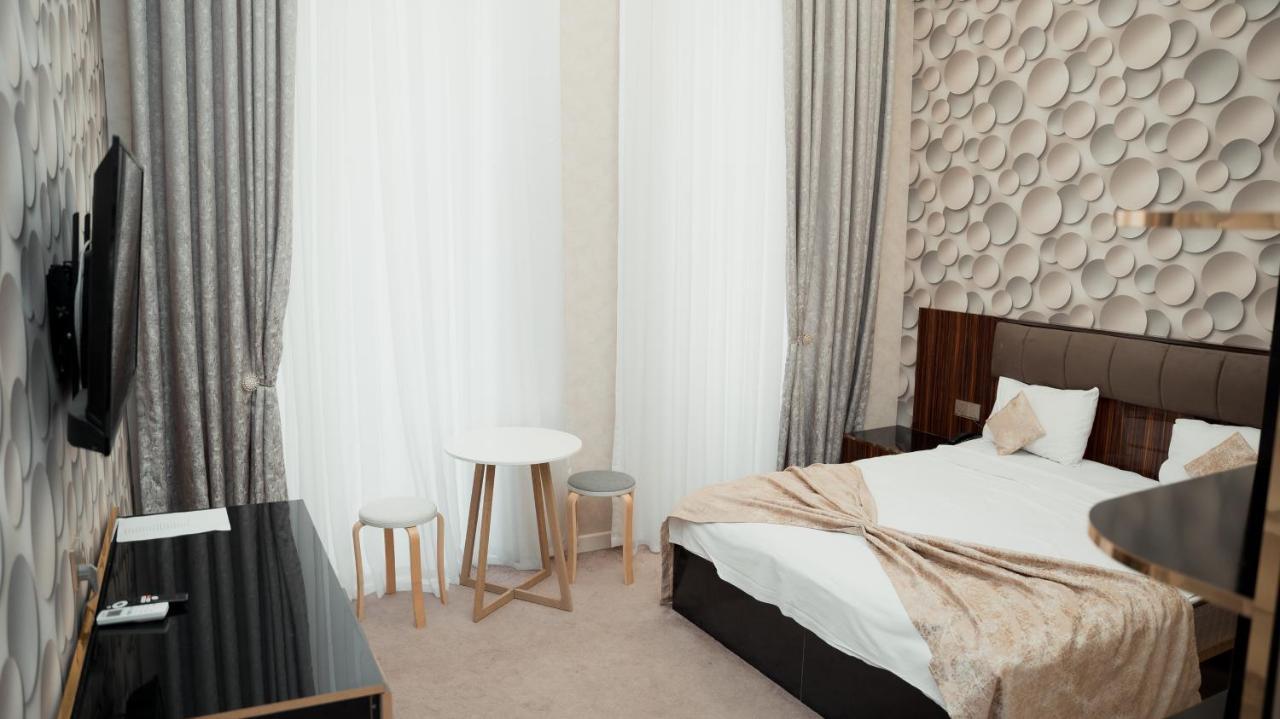 Dionis Hotel Baku Bagian luar foto