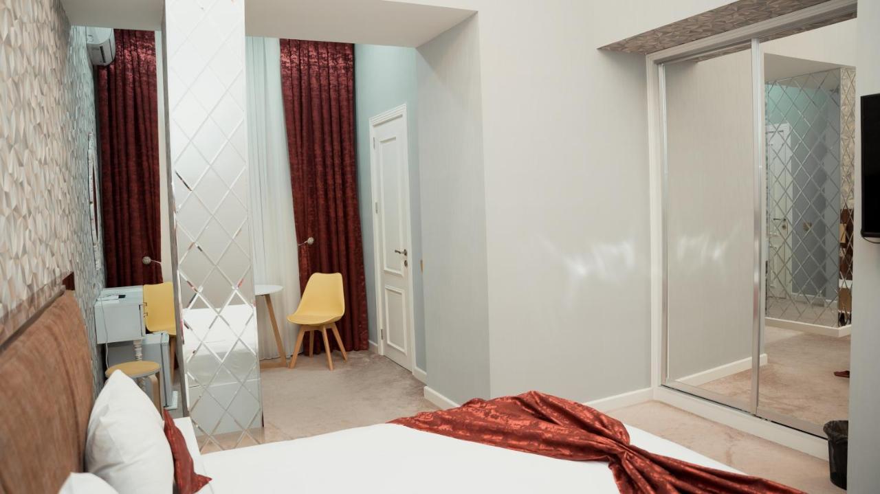 Dionis Hotel Baku Bagian luar foto