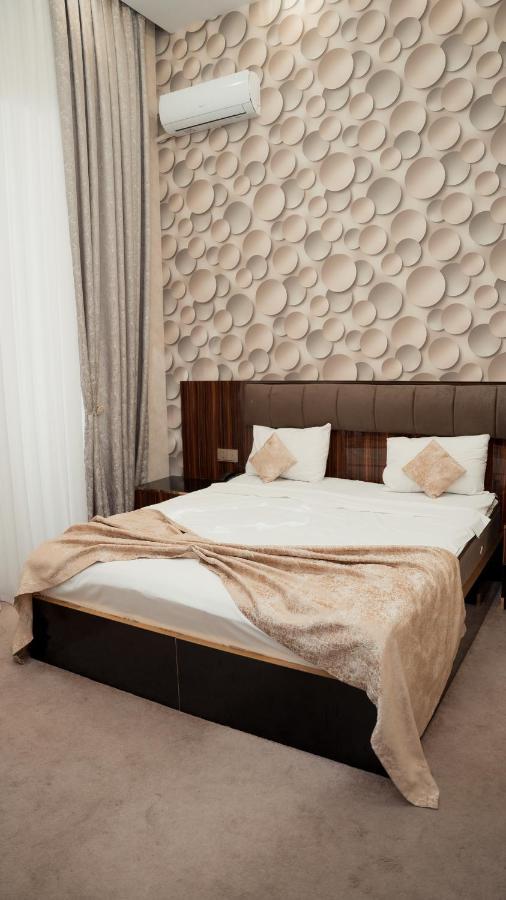 Dionis Hotel Baku Bagian luar foto